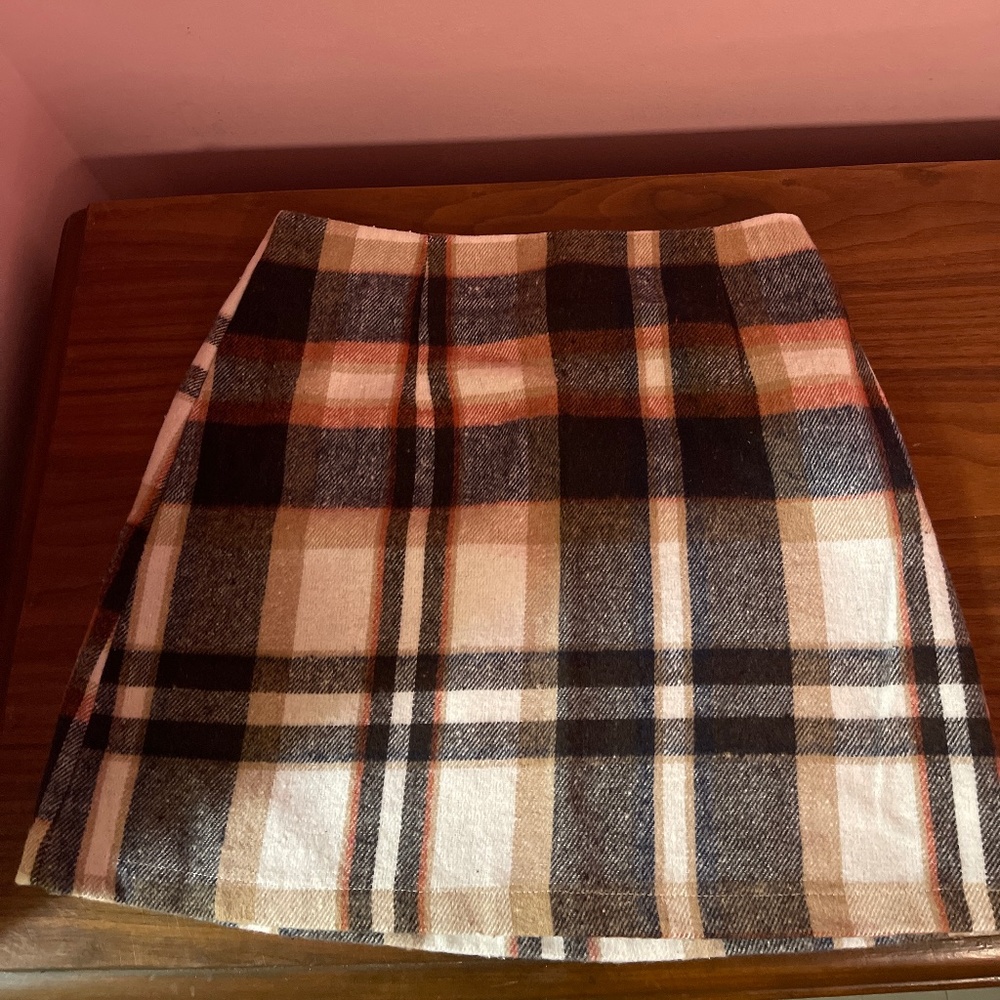 Plaid mini skirt